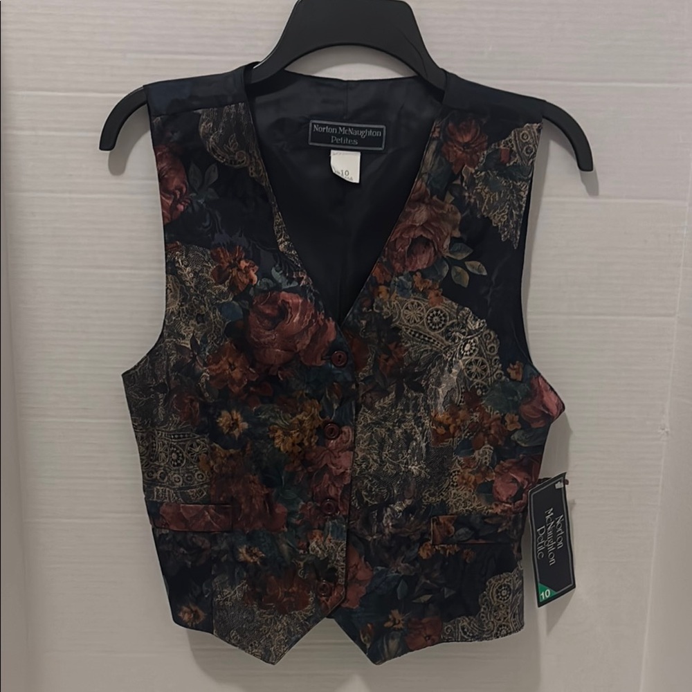 Norton McNaughton Floral Patterned Vest